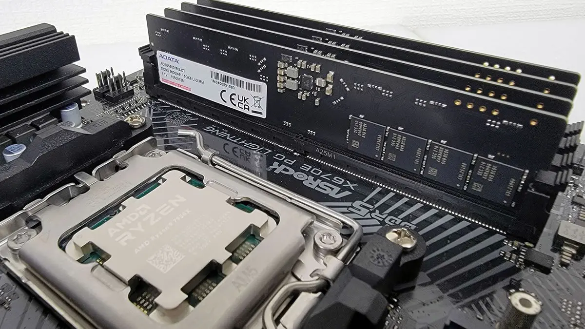 DDR5メモリ4枚挿しは要注意！速度低下や安定性のデメリットと最適な