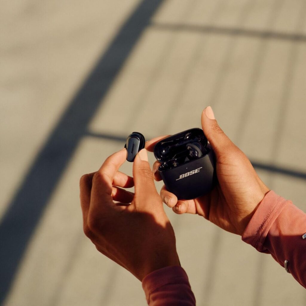 Bose QuietComfort Ultra Earbuds (第2世代) ワイヤレス ノイズキャンセリング Bluetooth イヤホン 最長6時間連続再生 IPX4規格準拠 イマーシブオーディオ 迫力の重低音
